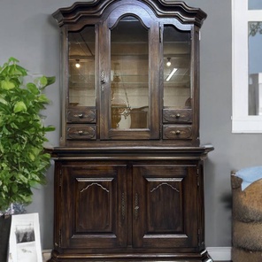 ⚜️Витрина выполнена из массива дуба⚜️